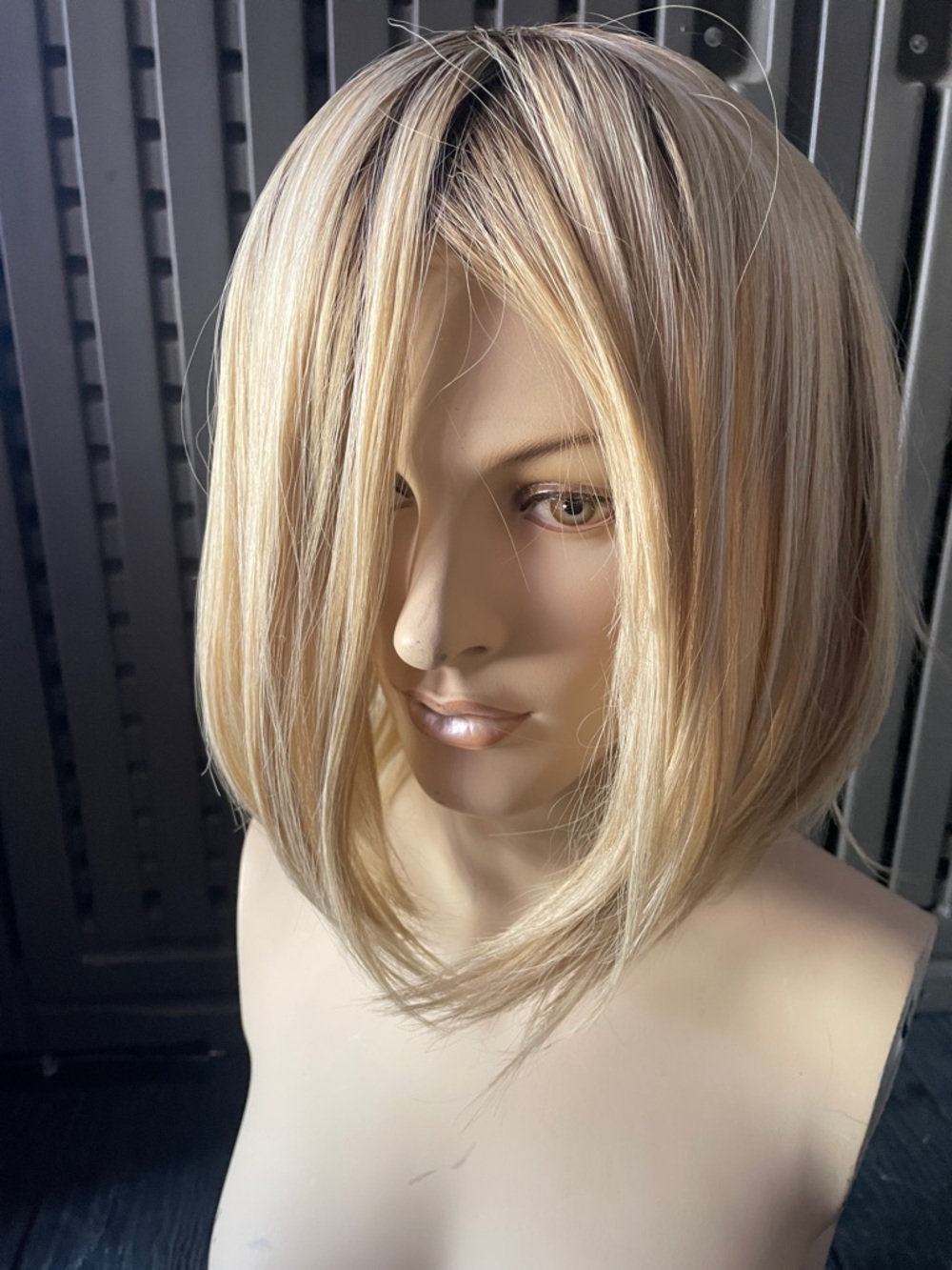 Blonde Layered Bob Wig with Subtle Highlights